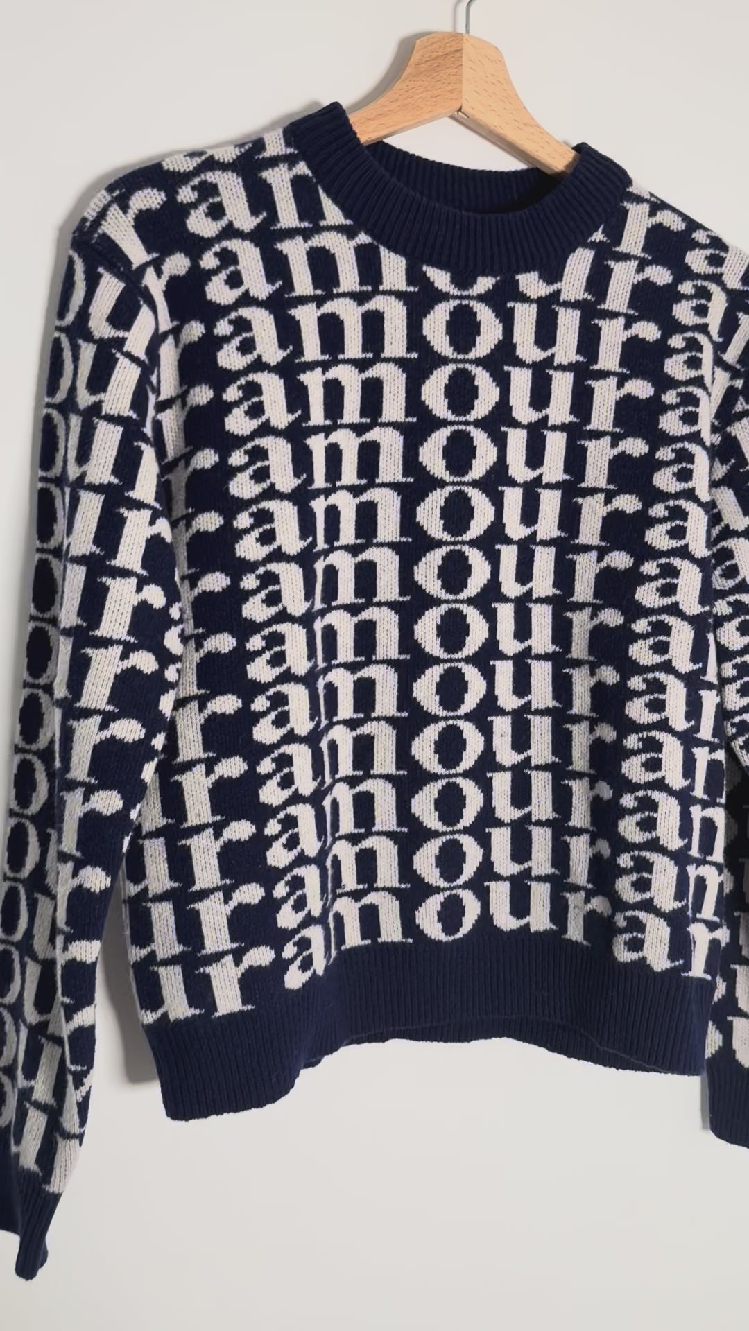 SOEUR - Pull motif "Amour" T2